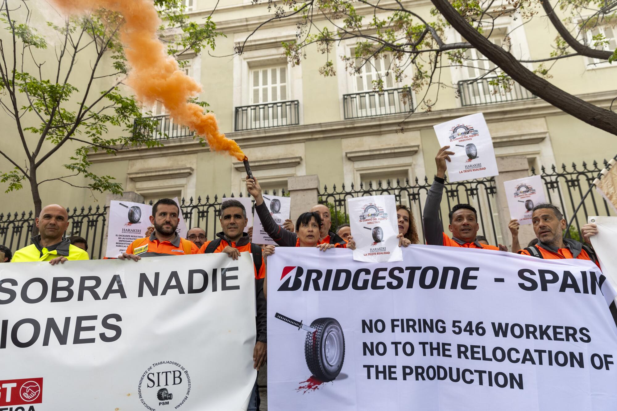 Concentración Bridgestone Embajada Japón - 10